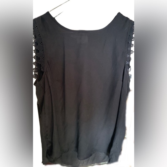 🔥2/$15🔥 VERO MODA TANK TOP 17” PTP - Picture 1 of 2
